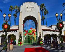 The Universal Studio as the name suggests, when you visit the park it provides a whole new experience to your travelling when you discover various thi